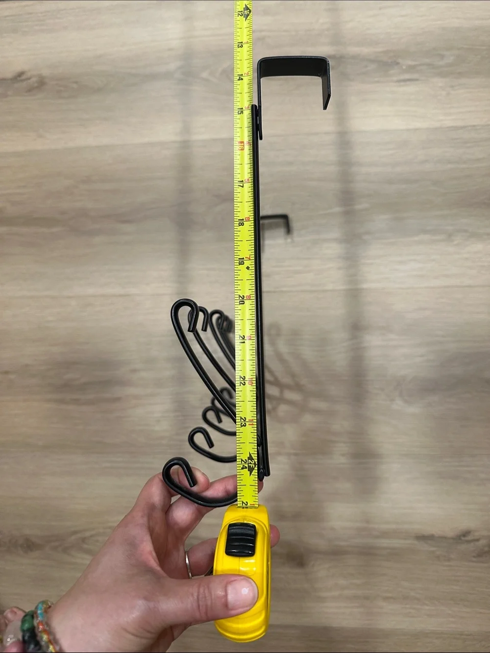 Black Metal Over-the-Door 5-Hook Wall Rack
